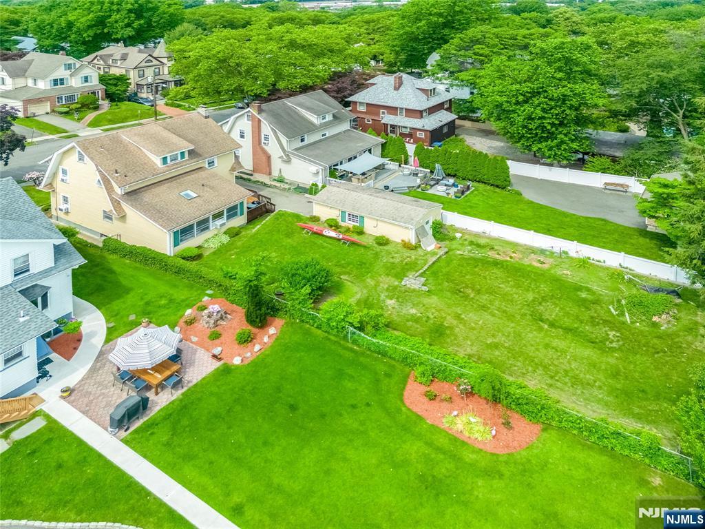 176 Woodward Avenue Rutherford, NJ 07070 - Photo 41 of 50