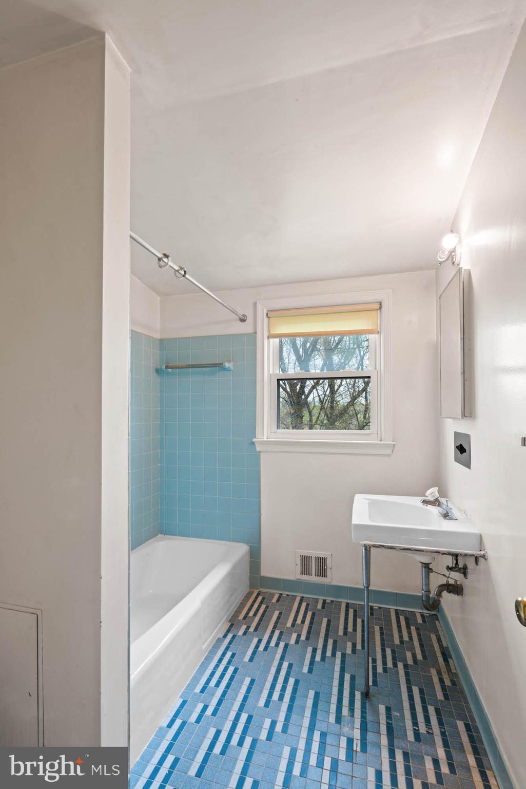 6016 Onondaga Road Bethesda, MD 20816 - Photo 60 of 92 Gallery Image 60