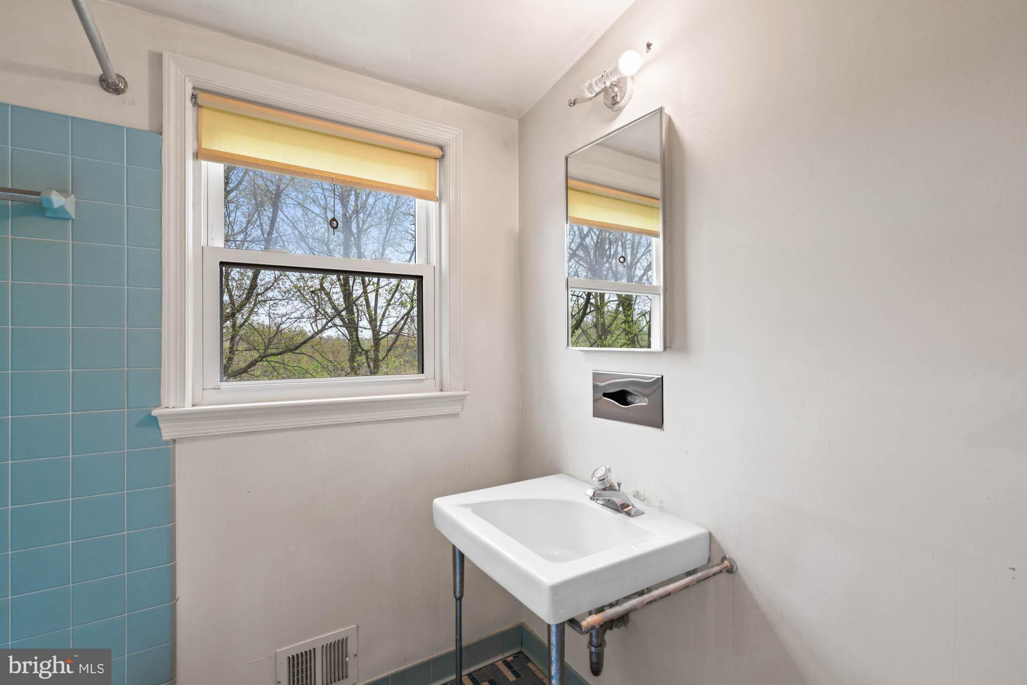 6016 Onondaga Road Bethesda, MD 20816 - Photo 61 of 92 Gallery Image 61