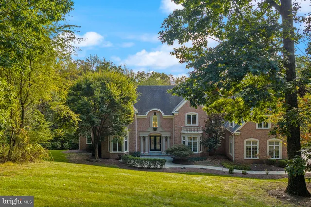 $2,299,999 | 40321 Beacon Hill Drive, Leesburg, VA 20176