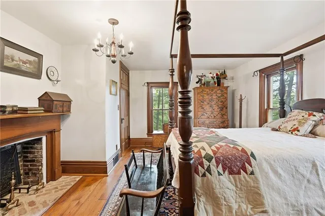 a view of a livingroom with furniture and window