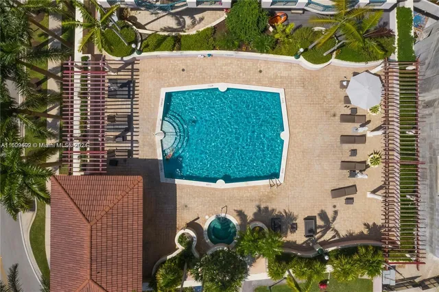 $4,200 | 17555 Atlantic Boulevard, Unit 606, Sunny Isles Beach, FL 33160