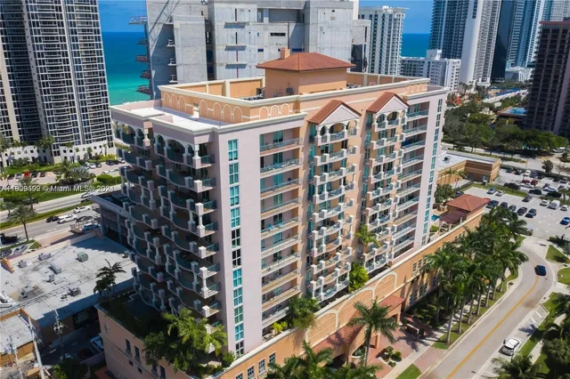 $4,200 | 17555 Atlantic Boulevard, Unit 606, Sunny Isles Beach, FL 33160