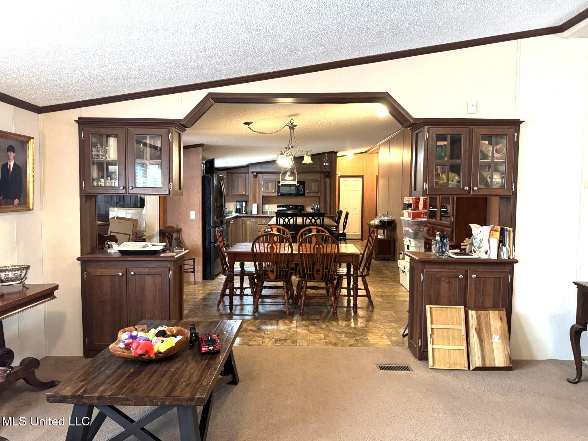 146 Cloverdale Road, Unit A Natchez, MS 39120 - Photo 12 of 26 thumbnail_IMG_8612.jpg 146a l