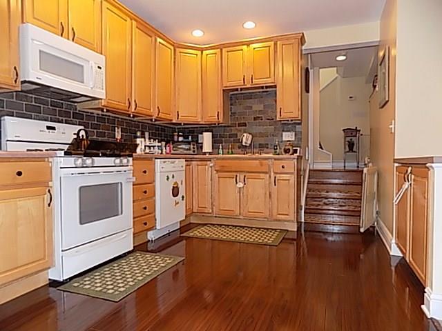 314 Hamilton Street McKees Rocks, PA 15136 - Photo 3 of 10 Kitchen- Spacious 12 x 9 Kitchen includes loads of storage space and breakfast bar!