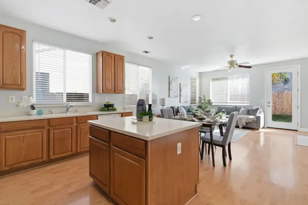 $568,000 | 960 Kirkwood Way, Lathrop, CA 95330