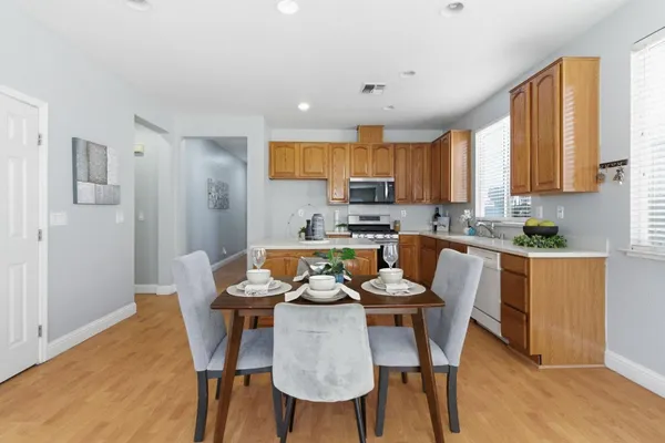 $568,000 | 960 Kirkwood Way, Lathrop, CA 95330