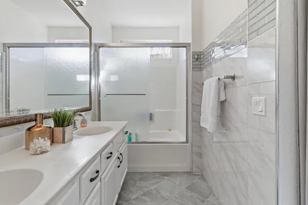 $568,000 | 960 Kirkwood Way, Lathrop, CA 95330