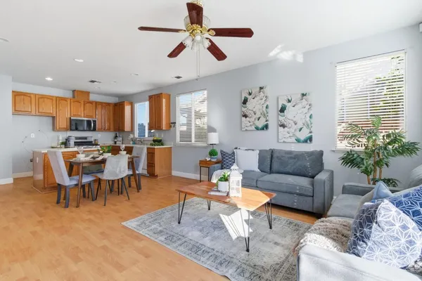 $568,000 | 960 Kirkwood Way, Lathrop, CA 95330