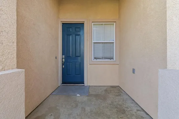 $568,000 | 960 Kirkwood Way, Lathrop, CA 95330