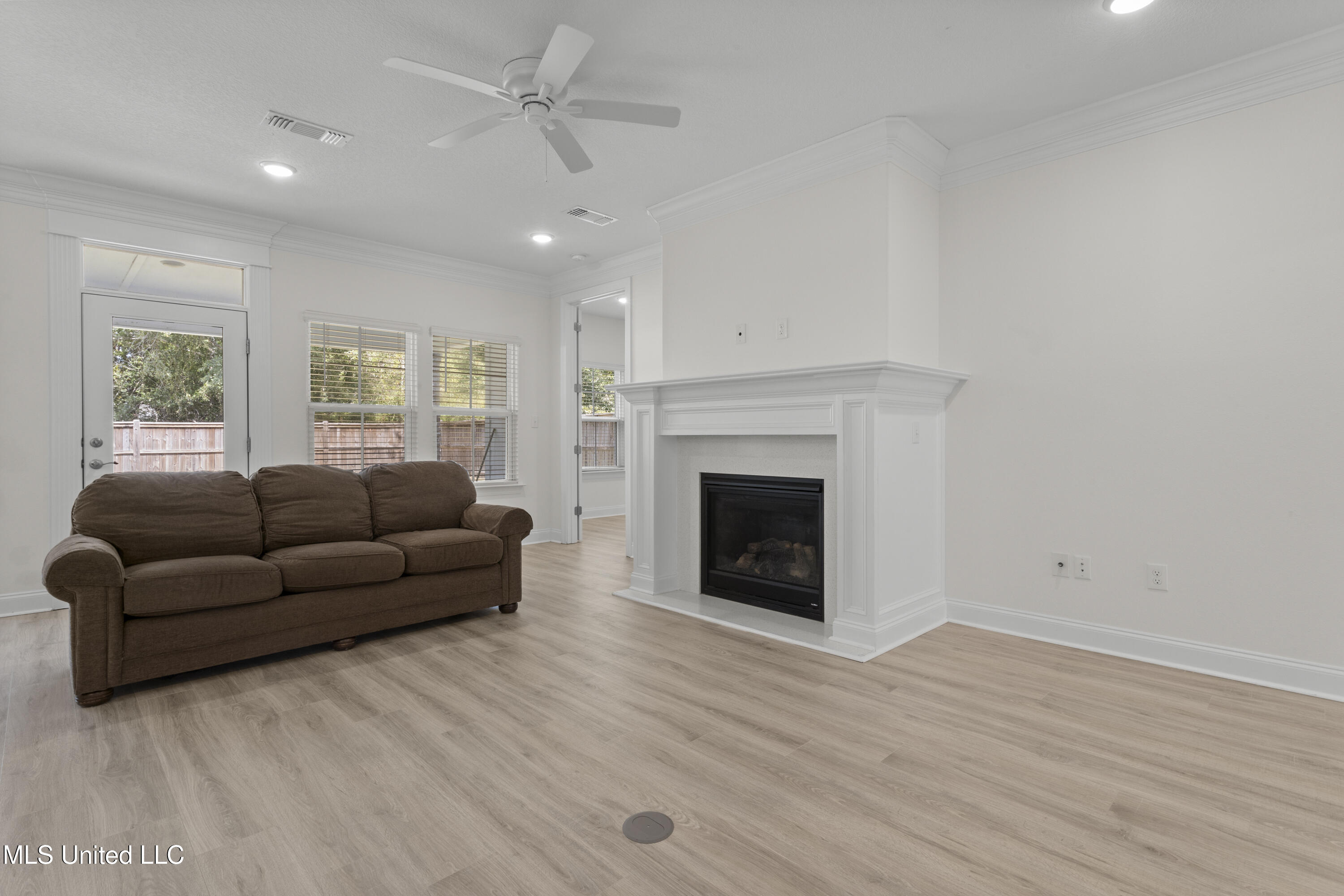 13336 Hawk Place Gulfport, MS 39503 - Photo 7 of 33 0008