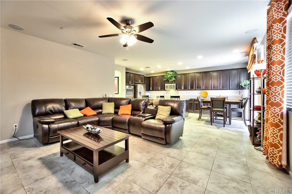 3288 Ledgewood Circle Riverside, CA 92503 - Photo 13 of 27