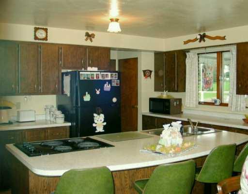 553 Star Grille Road Butler, PA 16002 - Photo 3 of 8 Kitchen.