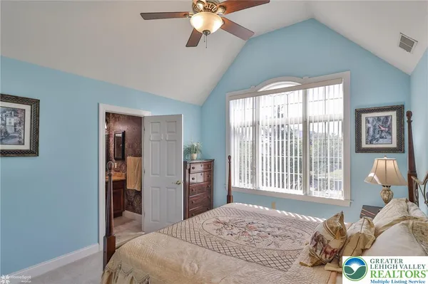 $949,900 | 19 Spring Wood Drive, Allentown, PA 18104