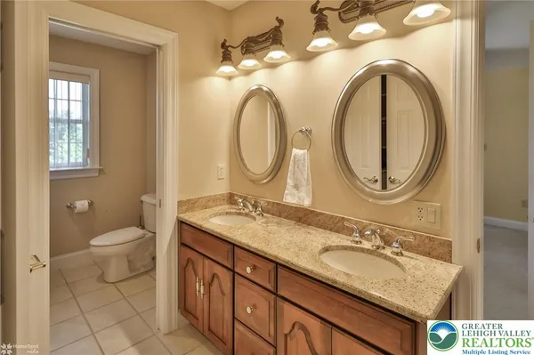 $949,900 | 19 Spring Wood Drive, Allentown, PA 18104