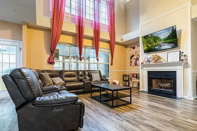 $525,000 | 8516 Long Meadow Drive, North Charleston, SC 29420