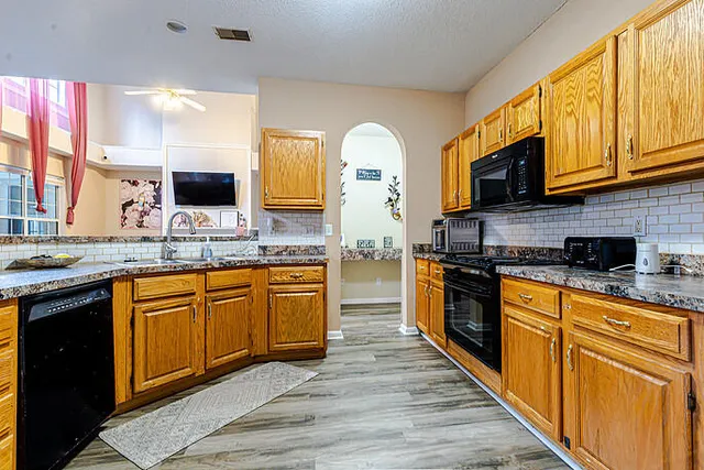 $525,000 | 8516 Long Meadow Drive, North Charleston, SC 29420