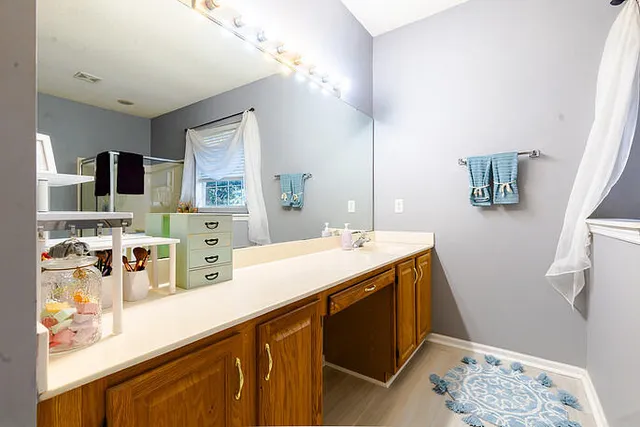 $525,000 | 8516 Long Meadow Drive, North Charleston, SC 29420