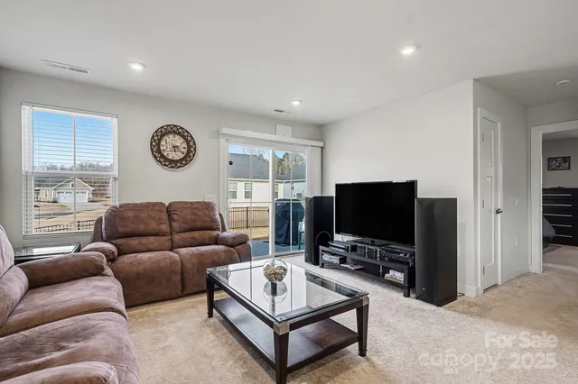 $275,000 | 620 Grandiflora Avenue, Lancaster, SC 29720