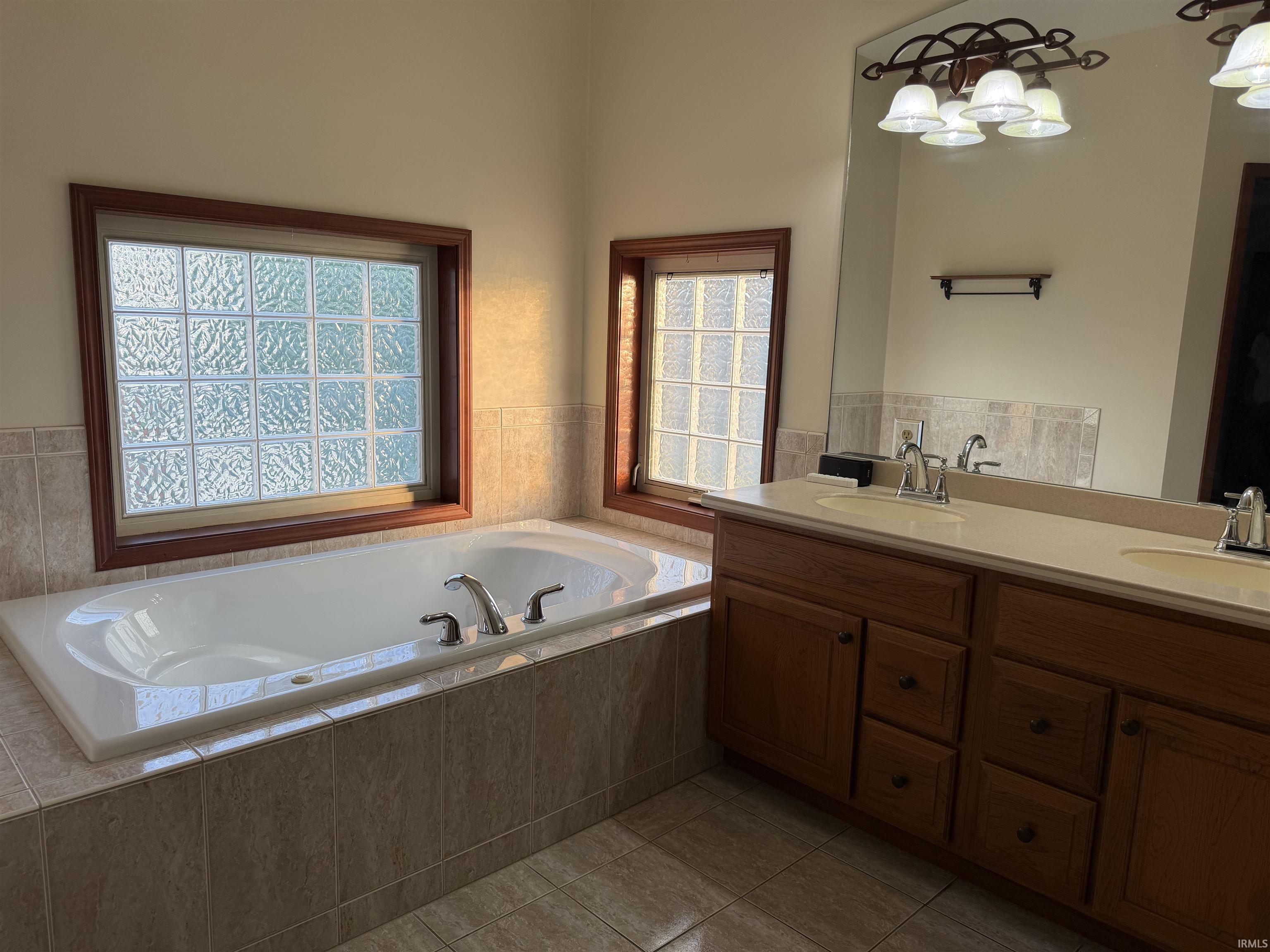 64762 Maxwells Gate Goshen, IN 46526 - Photo 7 of 36