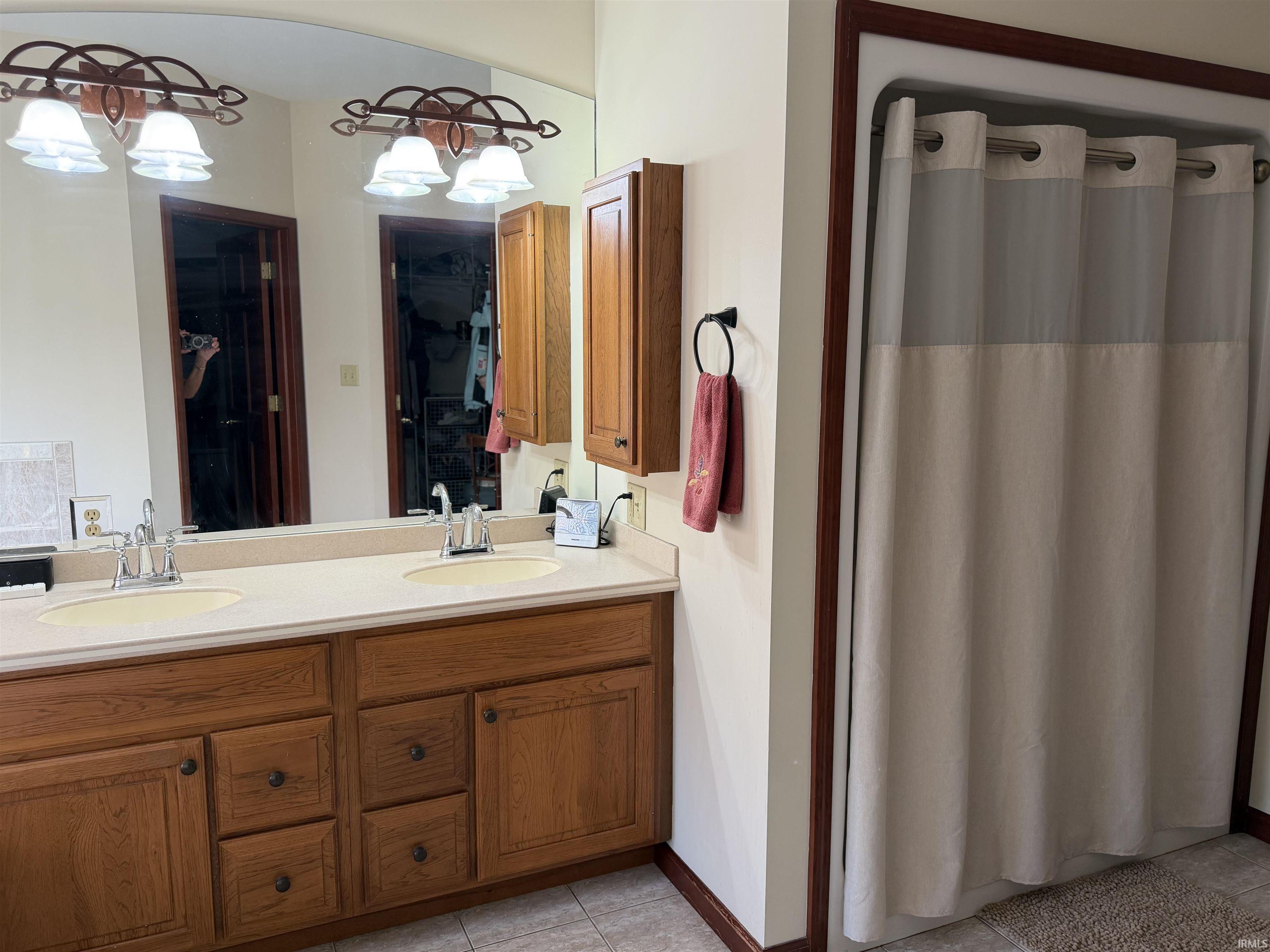 64762 Maxwells Gate Goshen, IN 46526 - Photo 8 of 36