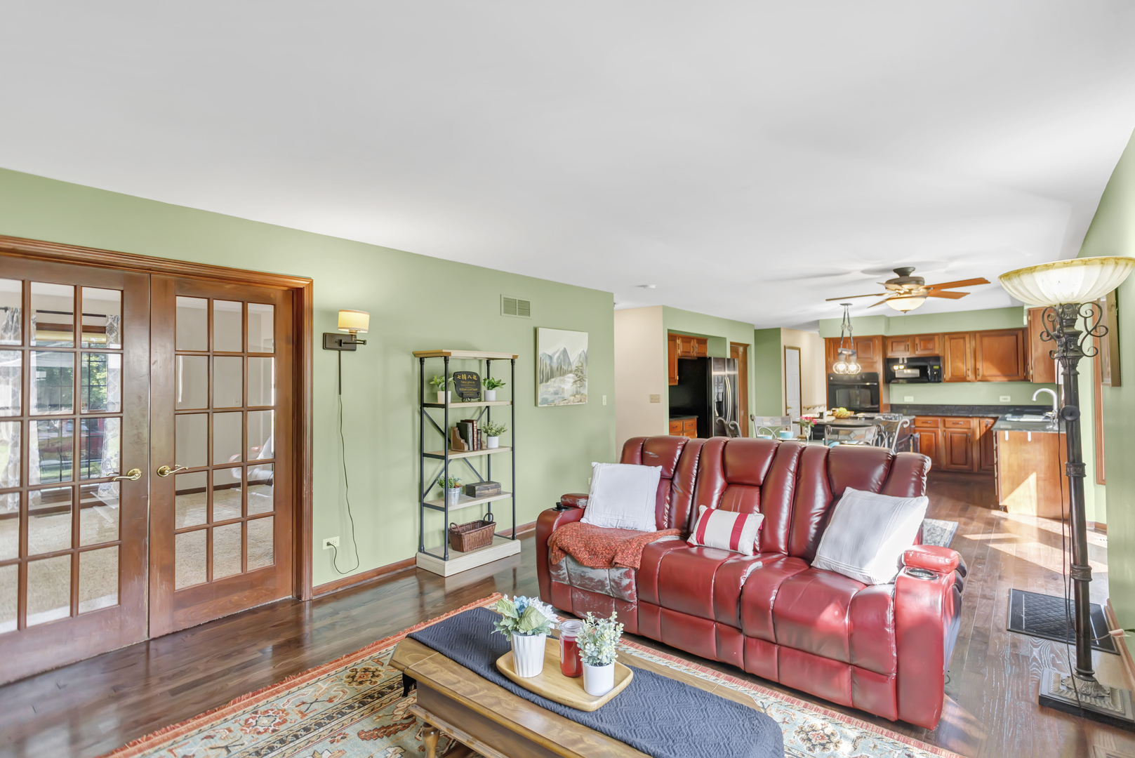 909 Pearson Road Cary, IL 60013 - Photo 15 of 43 Gallery Image 15
