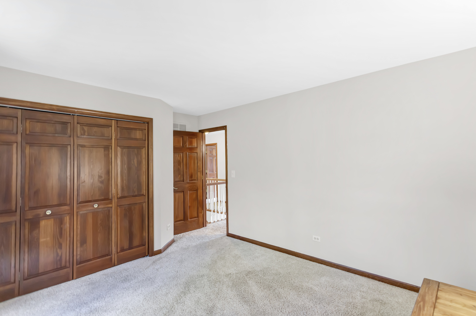 909 Pearson Road Cary, IL 60013 - Photo 30 of 43 Gallery Image 30