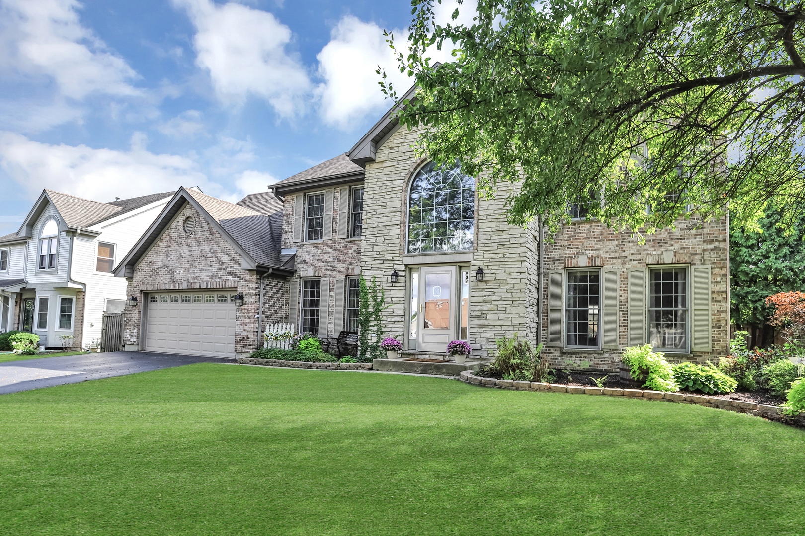 909 Pearson Road Cary, IL 60013 - Photo 3 of 43 Gallery Image 3
