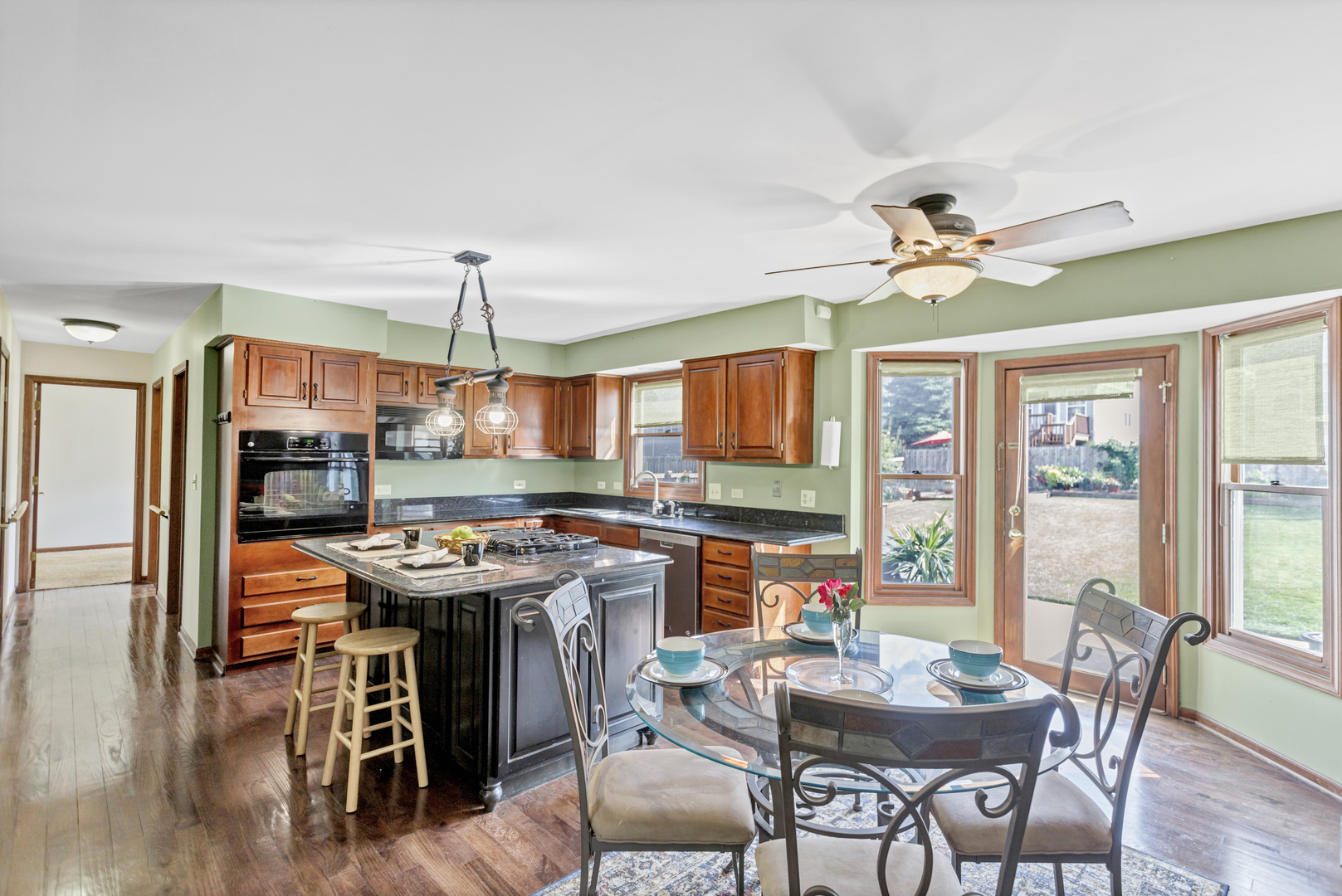 909 Pearson Road Cary, IL 60013 - Photo 9 of 43 Gallery Image 9