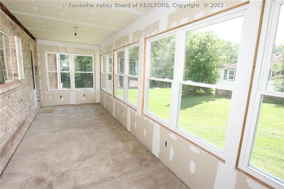 121 Robin Road Nitro, WV 25143 - Photo 37 of 50 Gallery Image 37