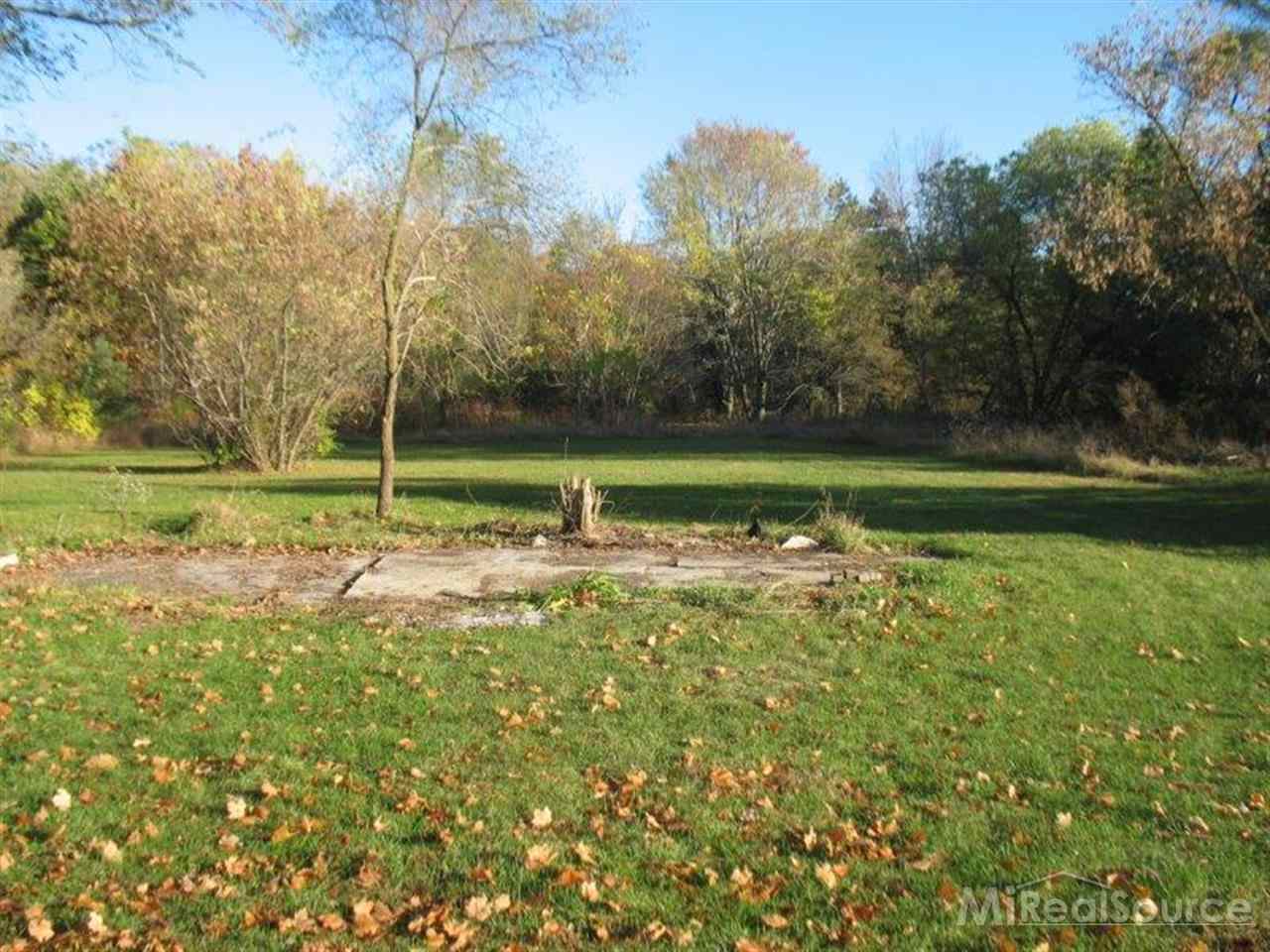 2591 Imlay City Road Lapeer, MI 48446 - Photo 11 of 12 31169608-10.JPG