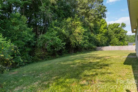 $275,000 | 2721 Fairstone Avenue, Charlotte, NC 28269