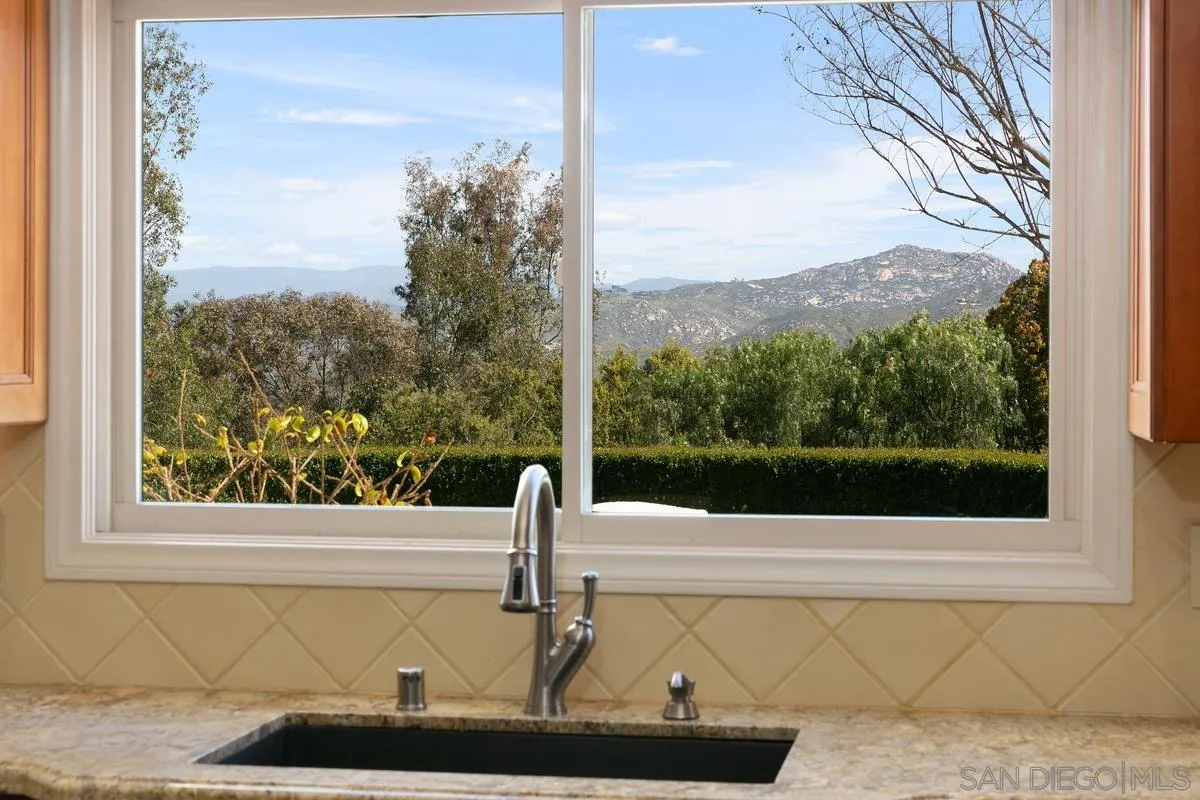 15629 Boulder Mountain Road Poway, CA 92064 - Photo 14 of 64