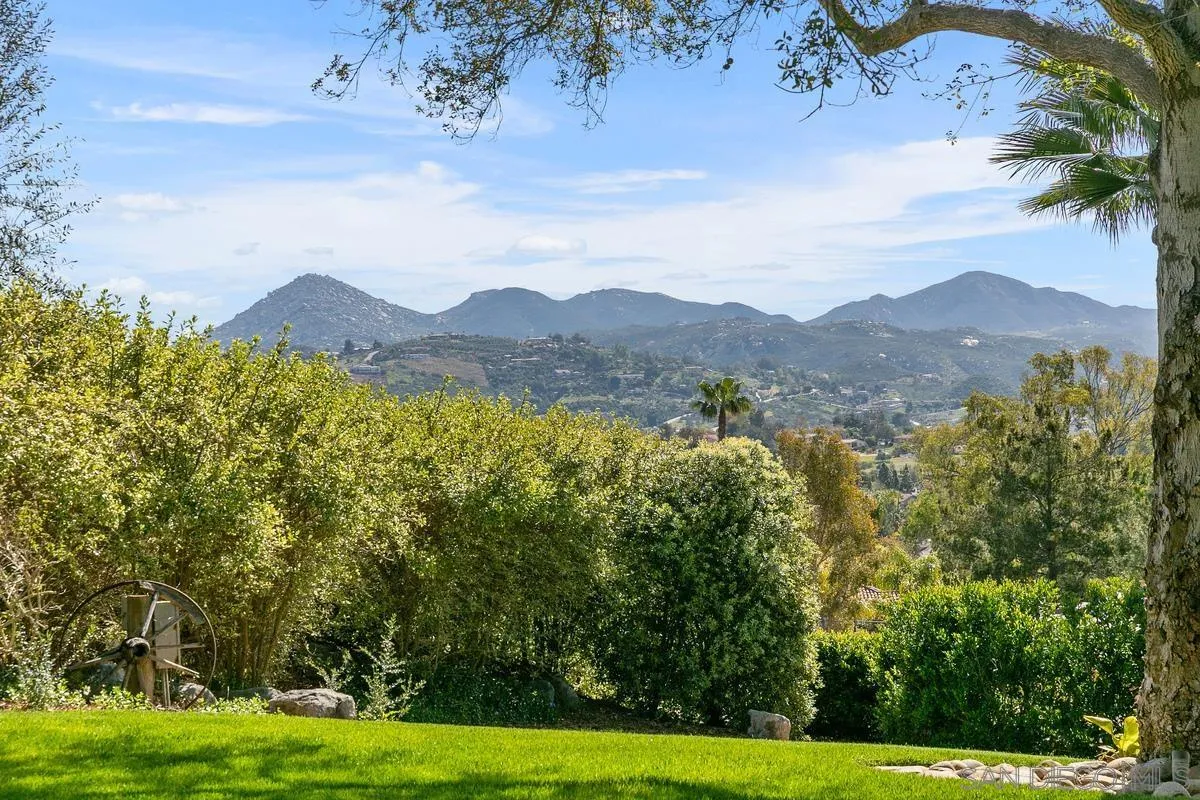 15629 Boulder Mountain Road Poway, CA 92064 - Photo 8 of 64