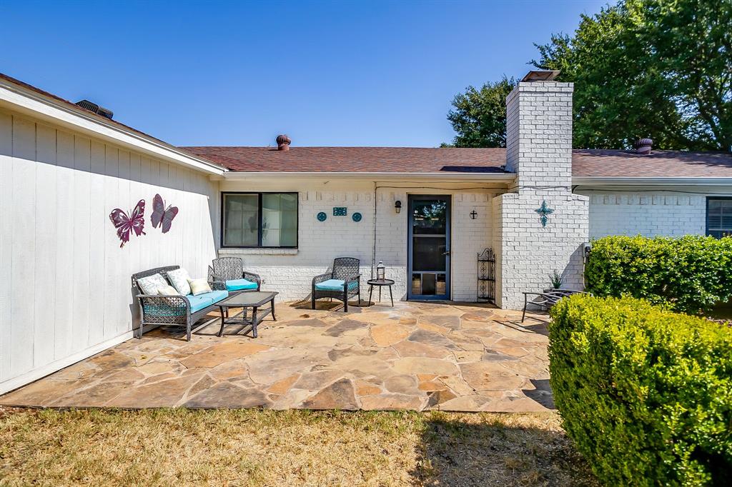 1304 Augusta Road Benbrook, TX 76126 - Photo 14 of 20 Gallery Image 14