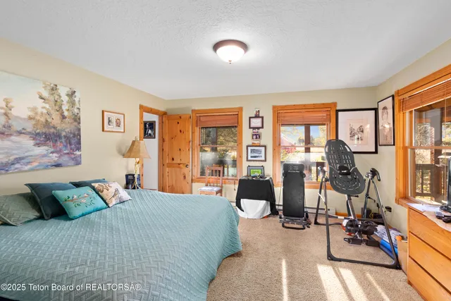 $1,695,000 | 83 Buck Lane, Alpine, WY 83128