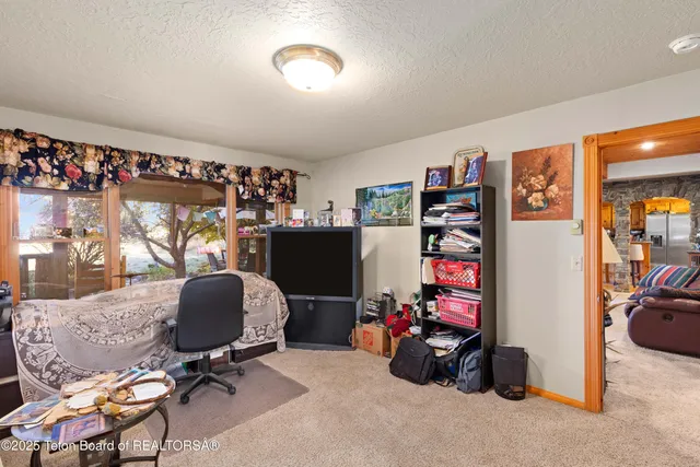 $1,695,000 | 83 Buck Lane, Alpine, WY 83128