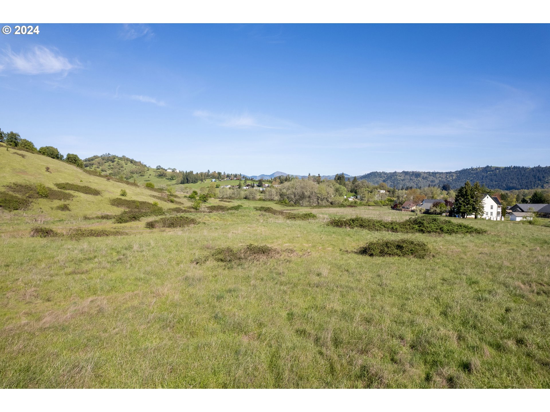 Danielle Drive Winston, OR 97496 - Photo 12 of 16