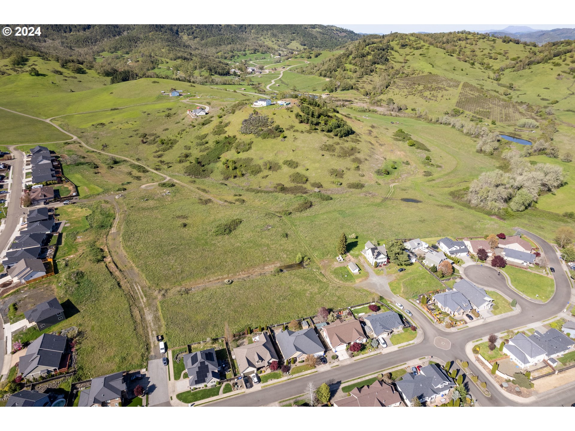 Danielle Drive Winston, OR 97496 - Photo 3 of 16