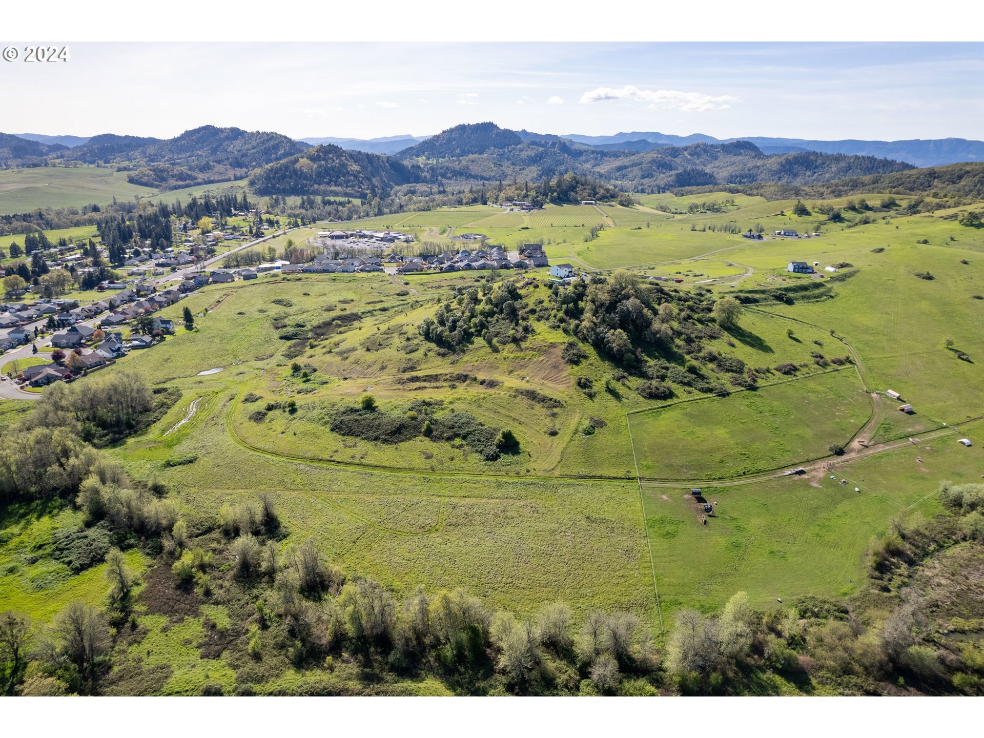 Danielle Drive Winston, OR 97496 - Photo 7 of 16