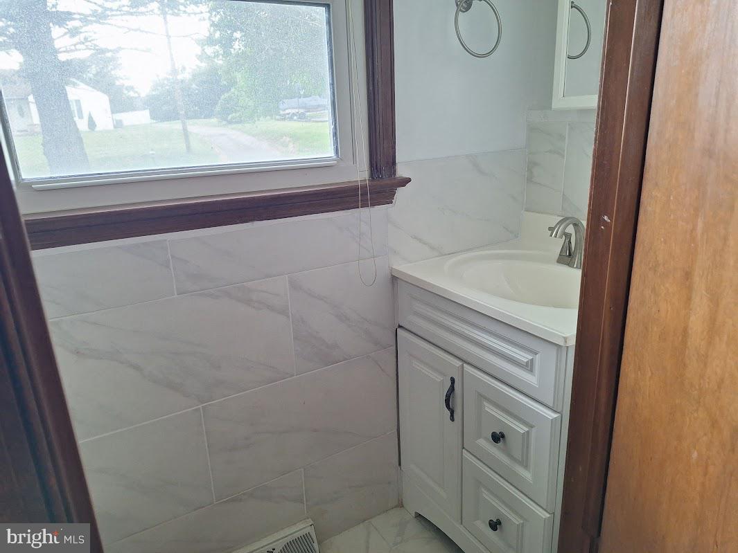 711 Longs Gap Road Carlisle, PA 17013 - Photo 13 of 22