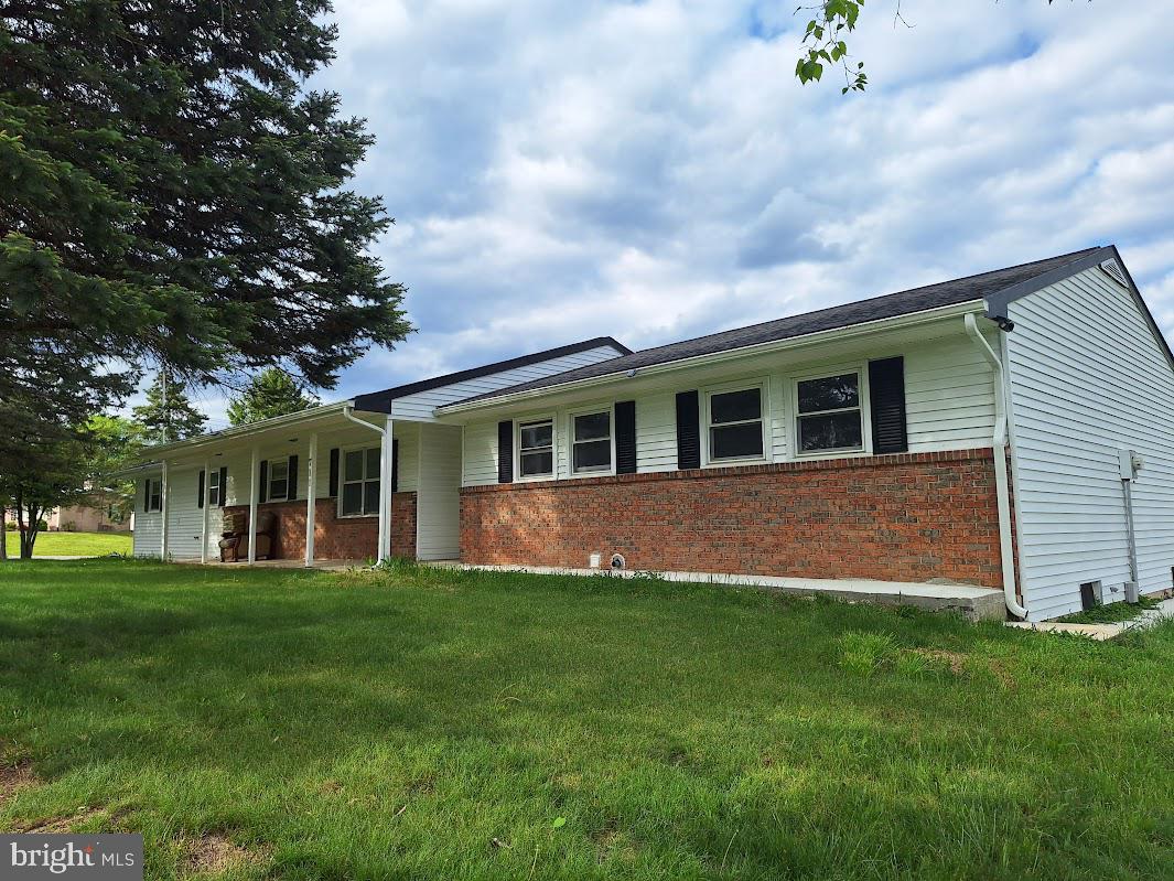 711 Longs Gap Road Carlisle, PA 17013 - Photo 2 of 22