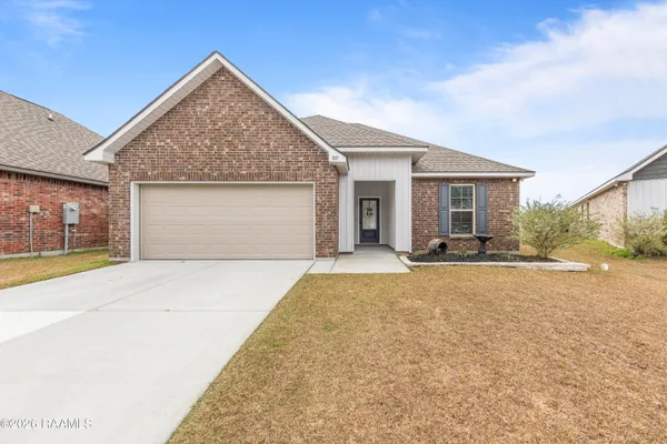 $235,000 | 107 Ellsworth Lane, Duson, LA 70529