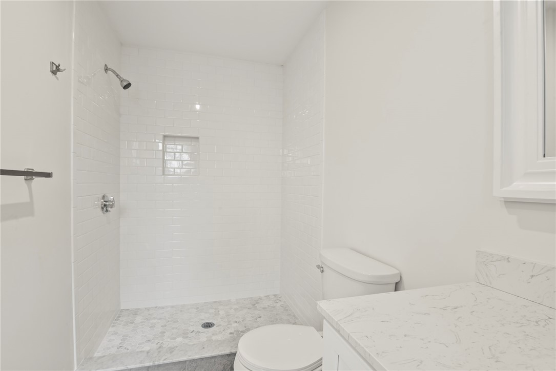 24 Blackburn Street Warwick, RI 02886 - Photo 11 of 25