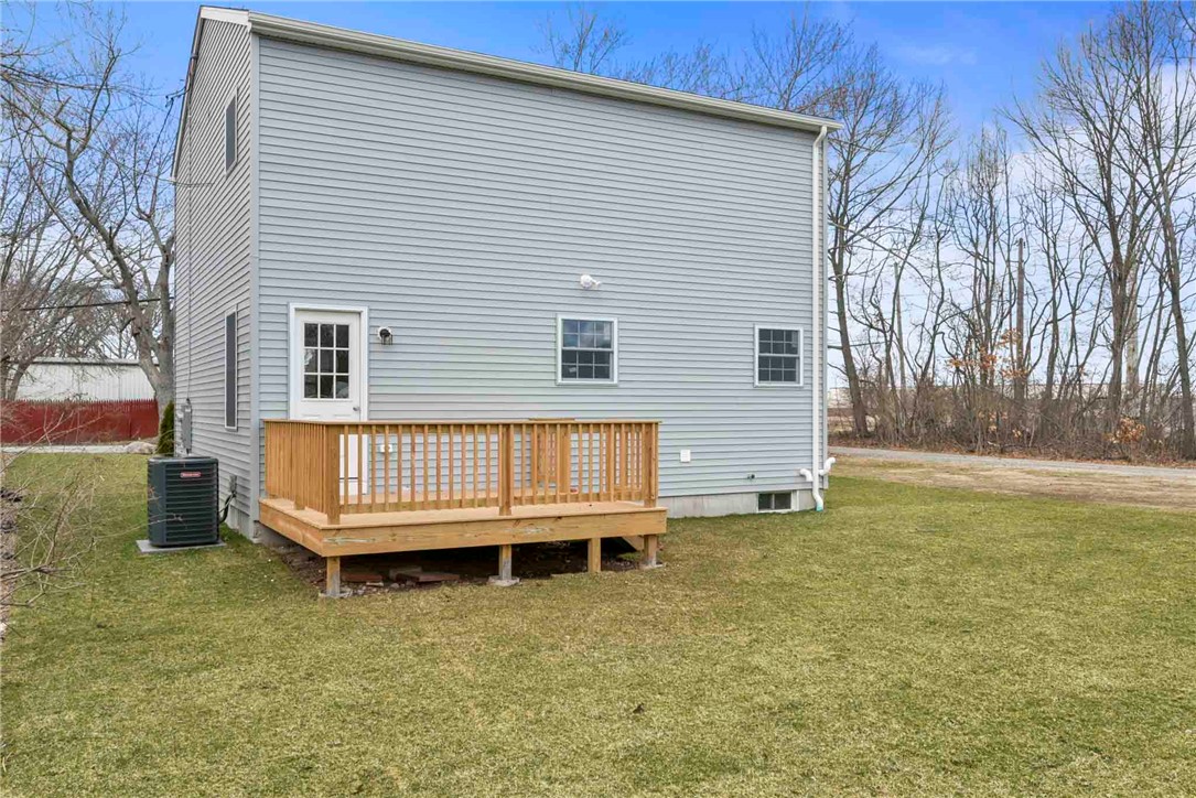 24 Blackburn Street Warwick, RI 02886 - Photo 17 of 25