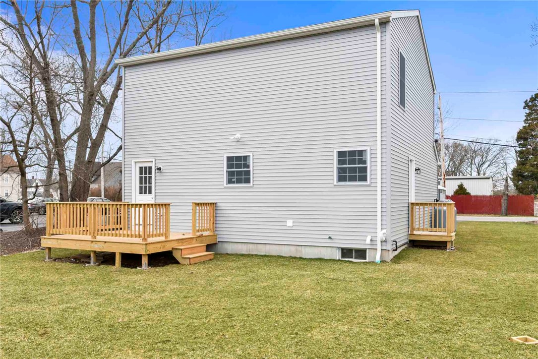 24 Blackburn Street Warwick, RI 02886 - Photo 19 of 25