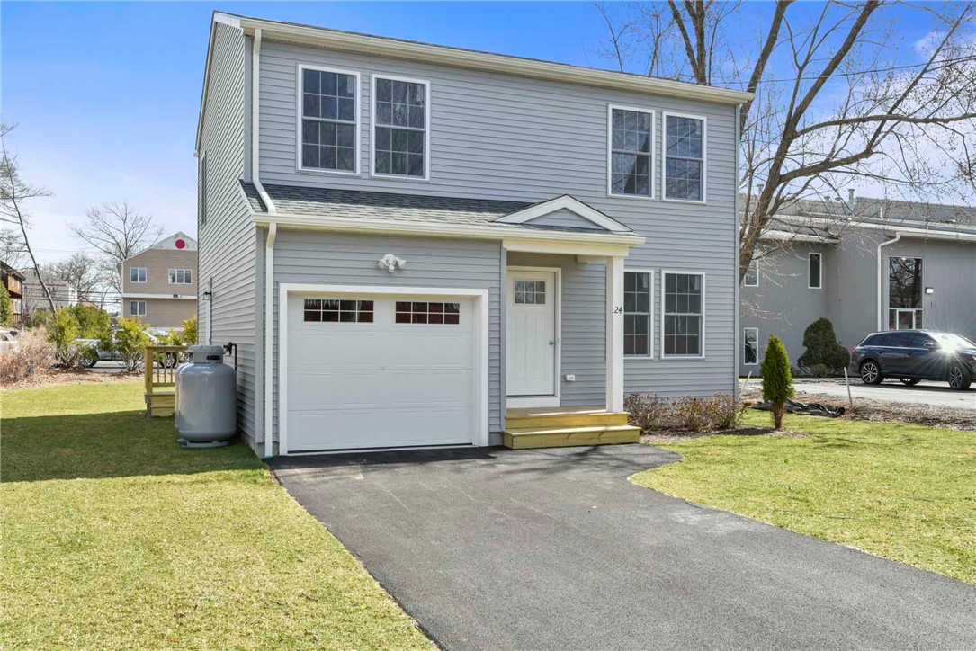 24 Blackburn Street Warwick, RI 02886 - Photo 3 of 25