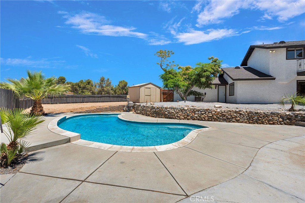 14204 Tehachapi Road Apple Valley, CA 92307 - Photo 45 of 72