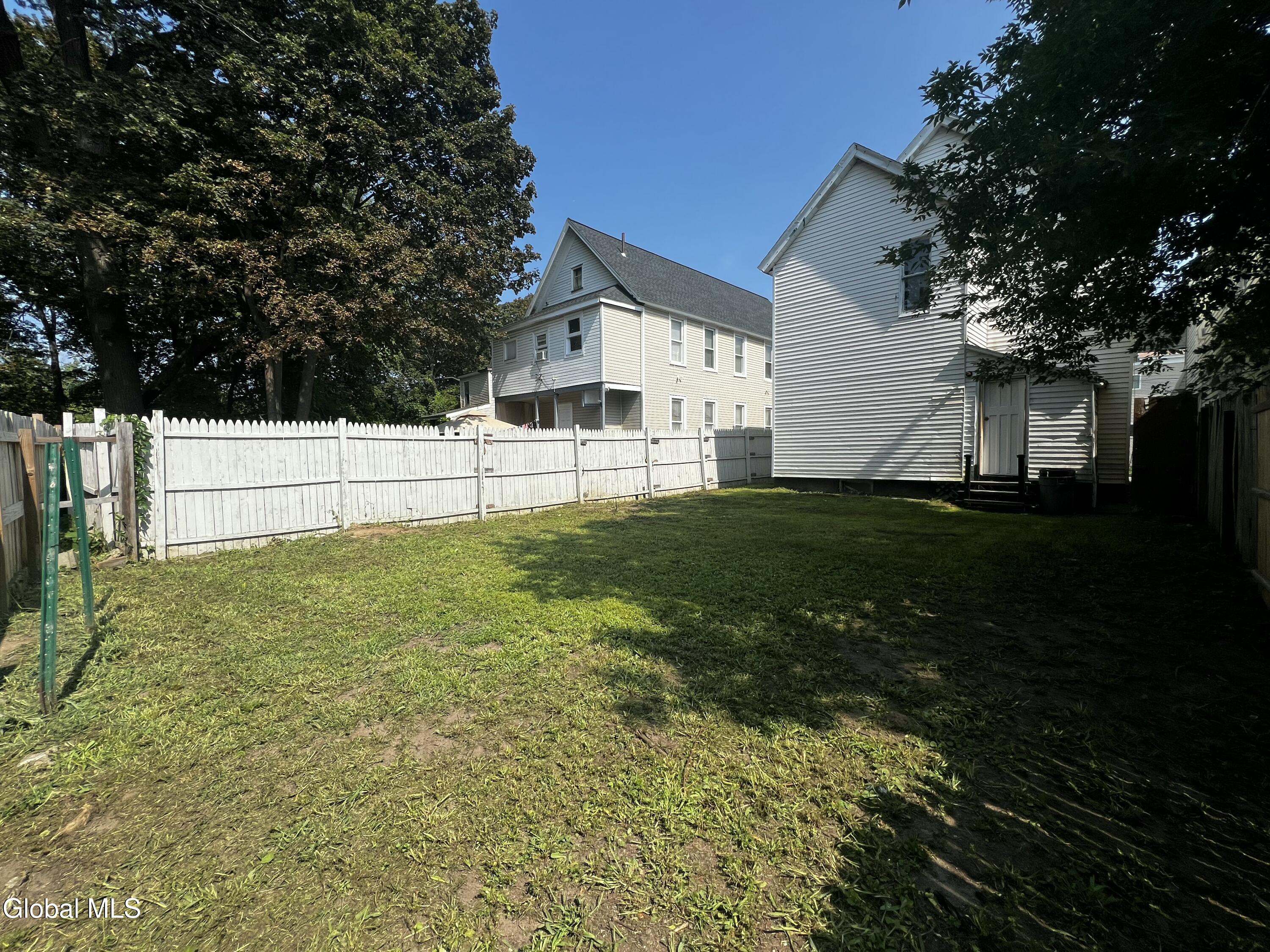 21 Grove Place, Unit 1 Schenectady, NY 12307 - Photo 4 of 13 IMG_0906