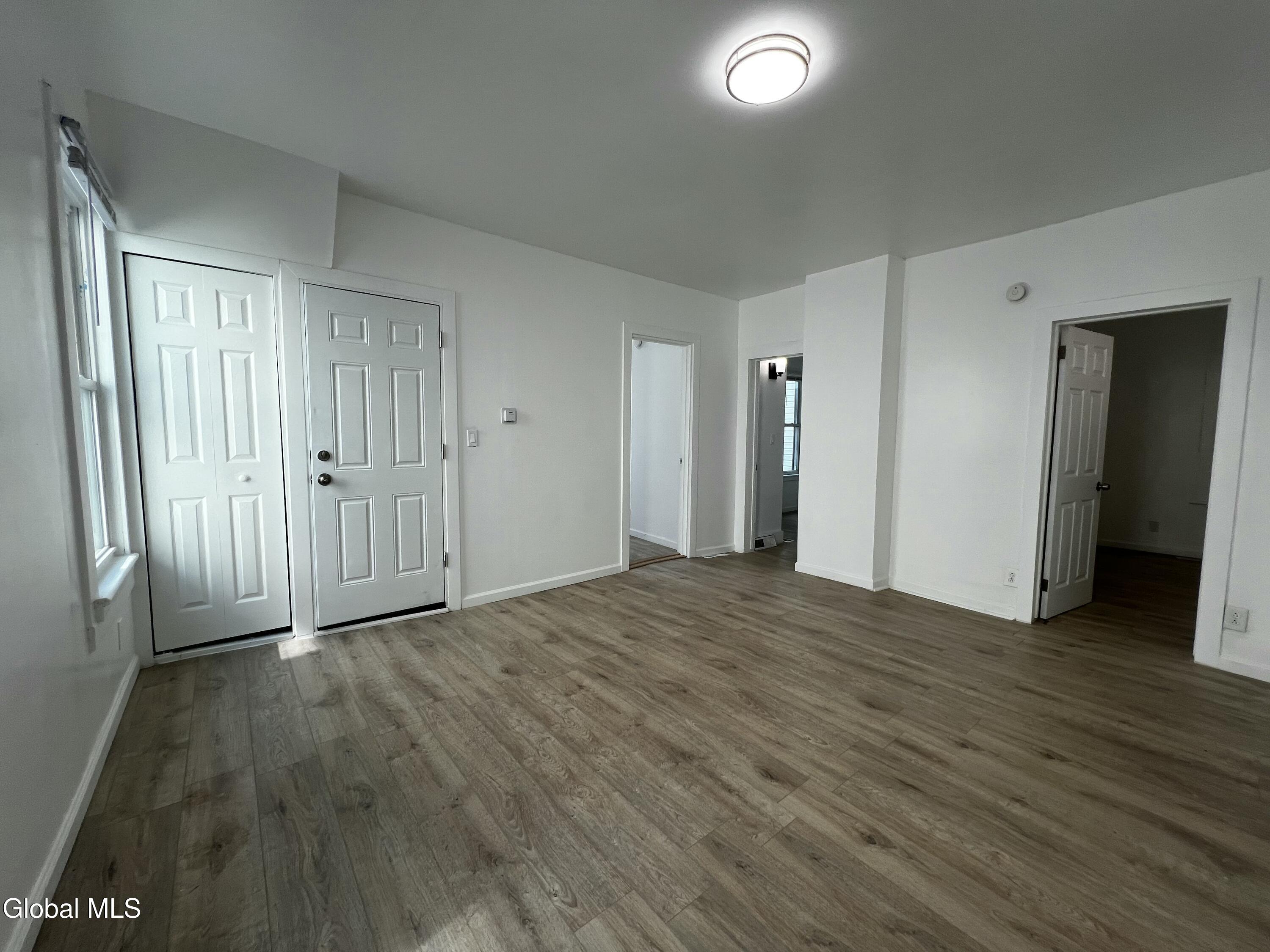 21 Grove Place, Unit 1 Schenectady, NY 12307 - Photo 7 of 13 IMG_0920